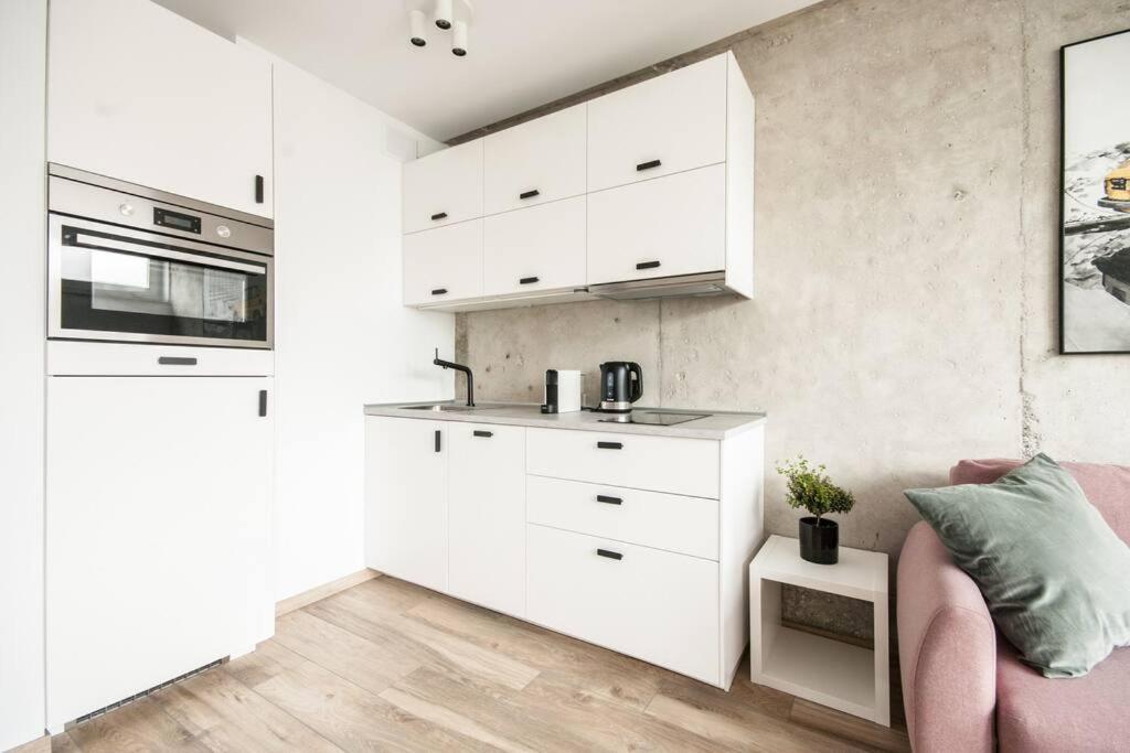 Unique Studio With Stunning View & Netflix 华沙 外观 照片